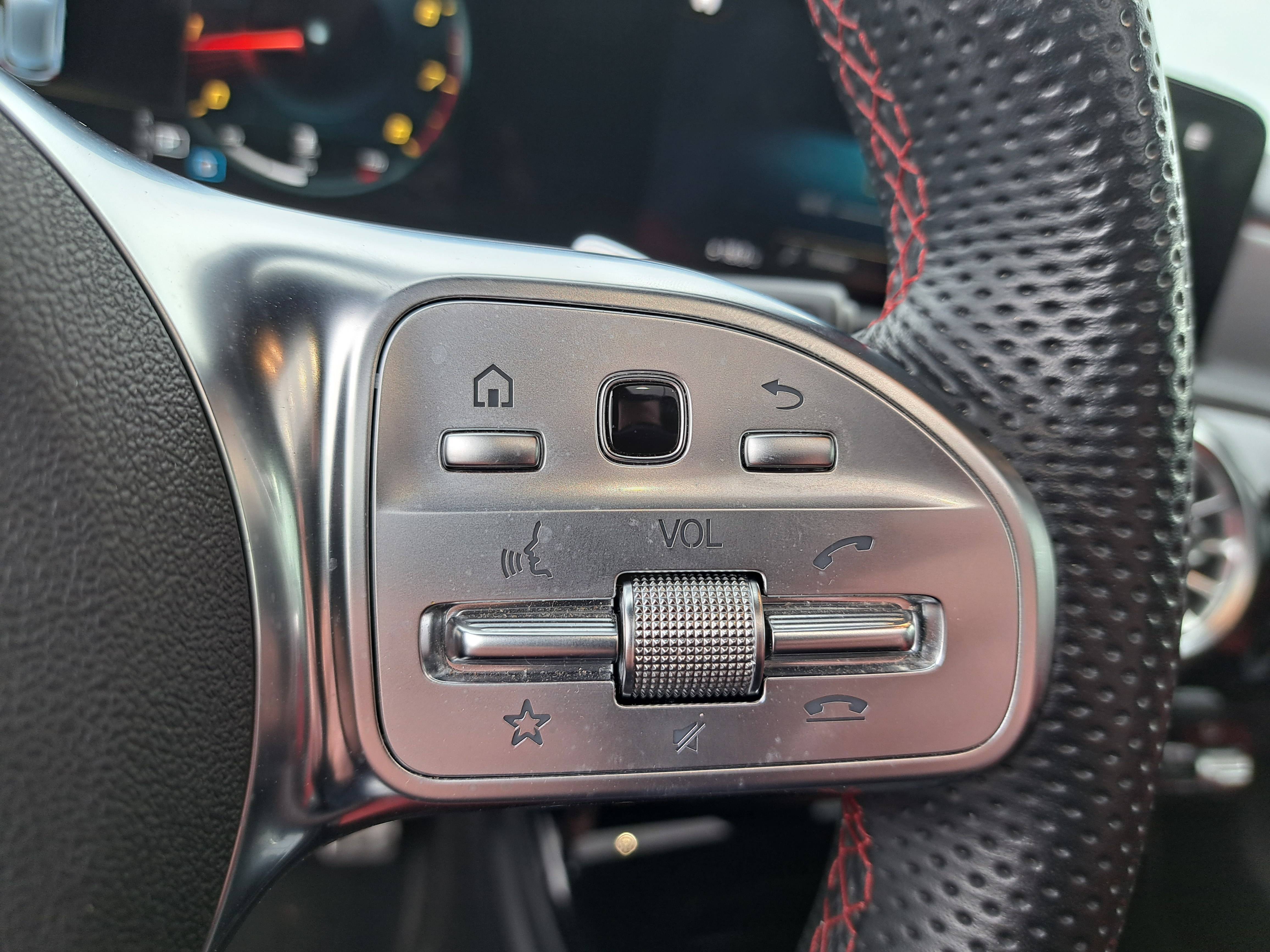 Photo MERCEDES CLASSE A Classe A 200 7G-DCT