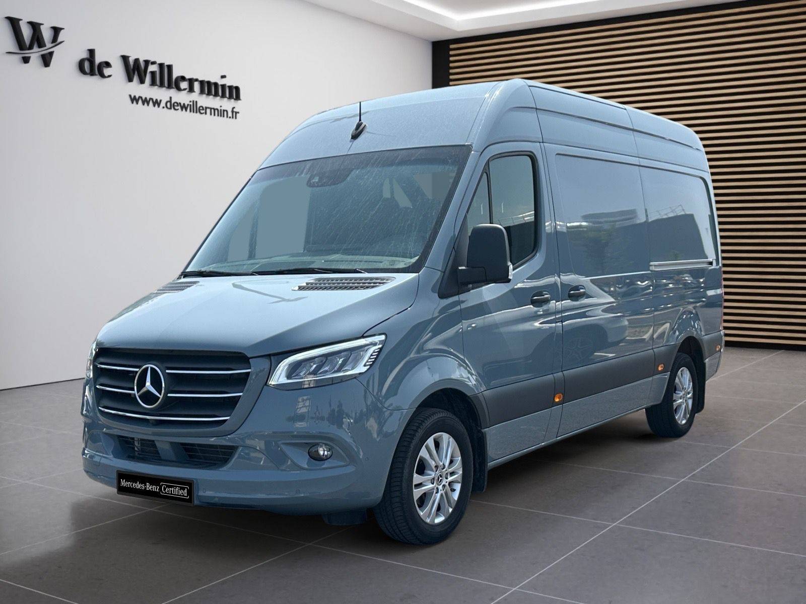 Photo MERCEDES SPRINTER FOURGON SPRINTER FGN 319 CDI 37 3.5T RWD