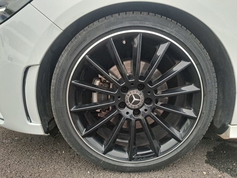 Photo Mercedes-Benz CLASSE B 200 d AMG Line Edition  