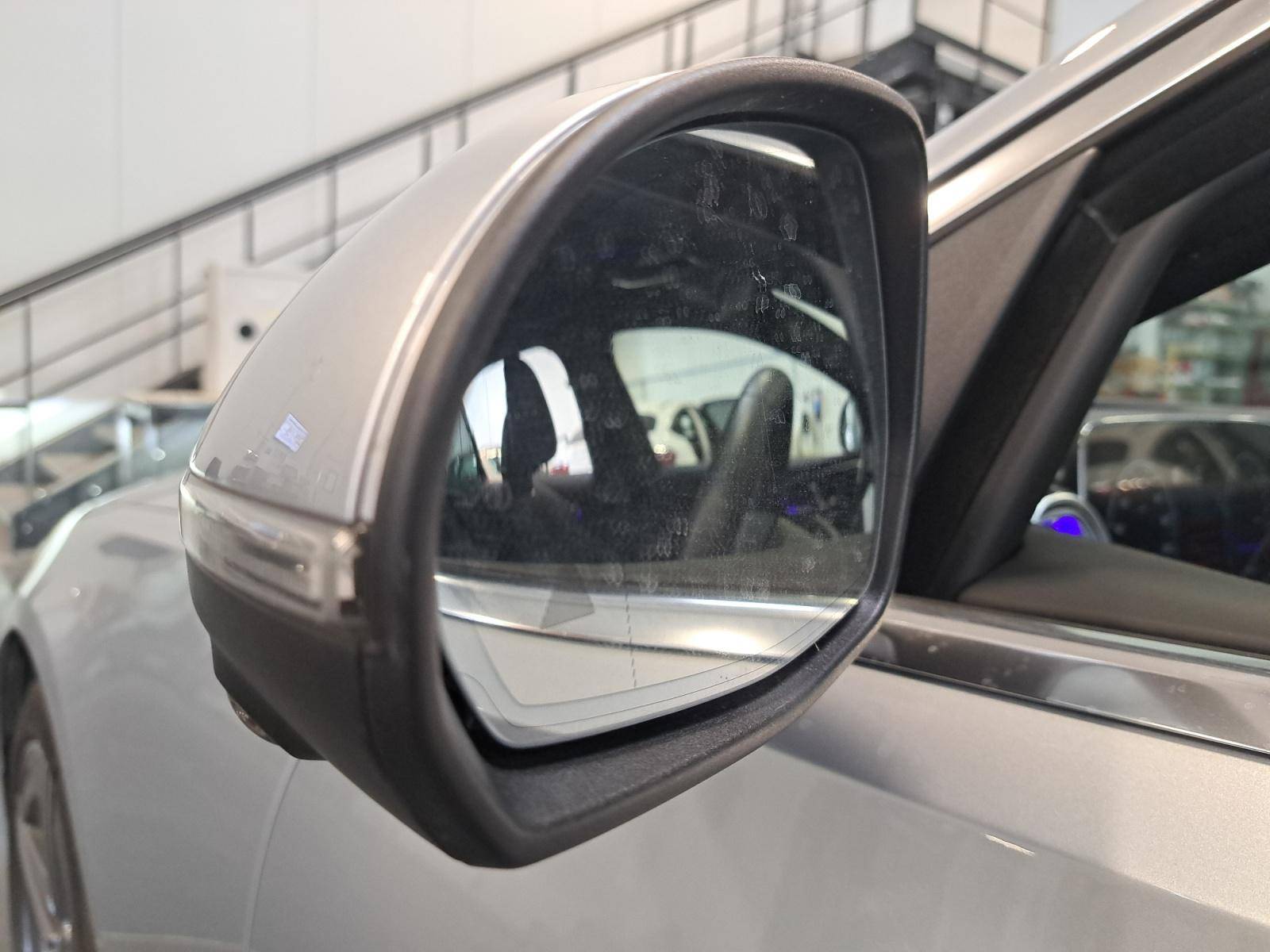 Image Mercedes-Benz CLASSE C BERLINE Classe C 300 e Hybrid EQ Berline AMG Line  Classe C 300 d e Hybrid EQ Berline AMG Line Classe C 300 e Hybrid EQ Berline AMG Line