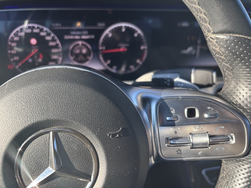 Image Mercedes-Benz CLASSE E BERLINE E 220 d Berline Sportline  Classe E 220 d 9G-Tronic Fascination E 220 d Berline Sportline