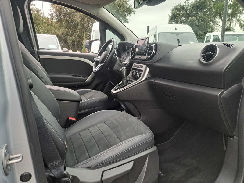 Image Mercedes-Benz CLASSE T T 180 d PROGRESSIVE Standard  Classe T 180 d PROGRESSIVE T 180 d PROGRESSIVE Standard