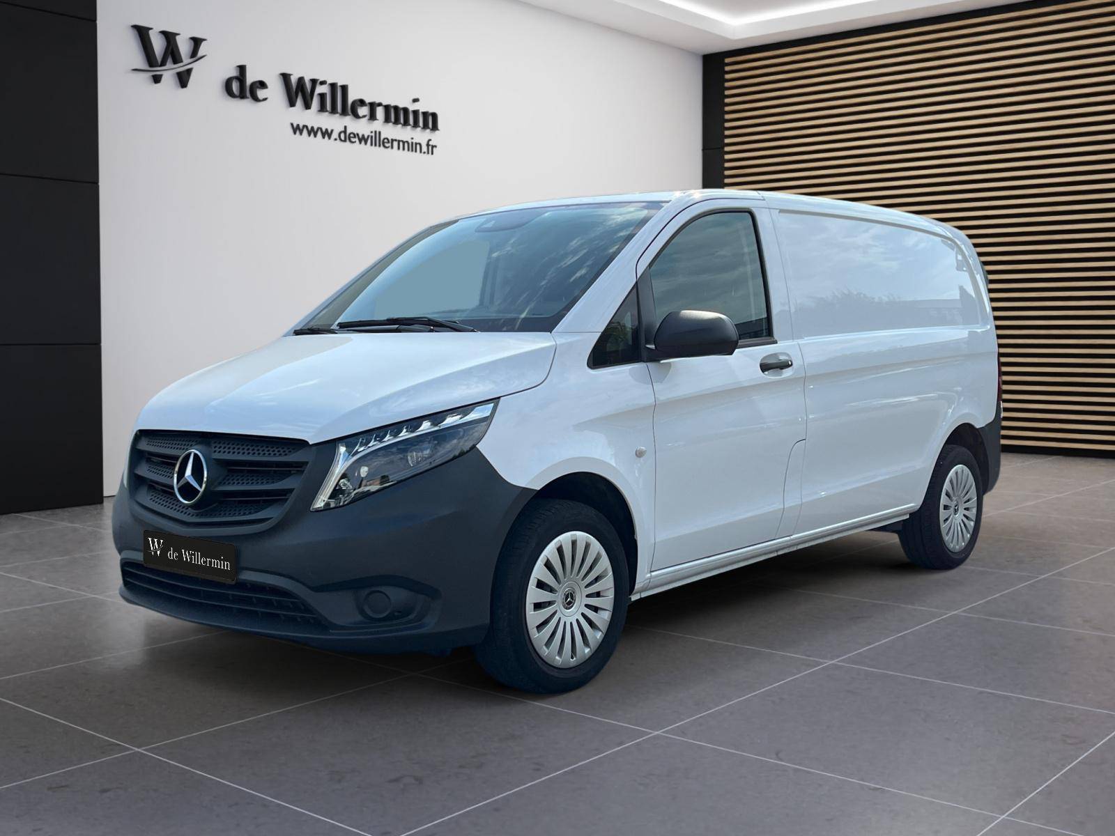 Photo MERCEDES VITO FOURGON VITO FOURGON 116 CDI COMPACT BVA RWD
