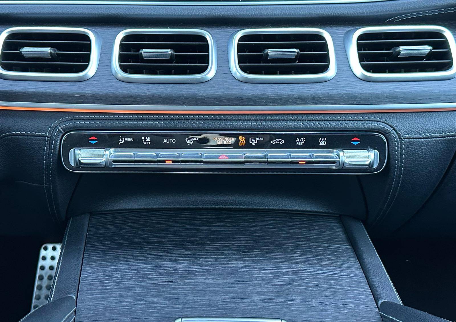 Image Mercedes-Benz GLE COUPÉ GLE 350 de 4MATIC AMG Line Coupé  GLE 350 de 4MATIC AMG Line Coupé GLE 350 de 4MATIC AMG Line Coupé