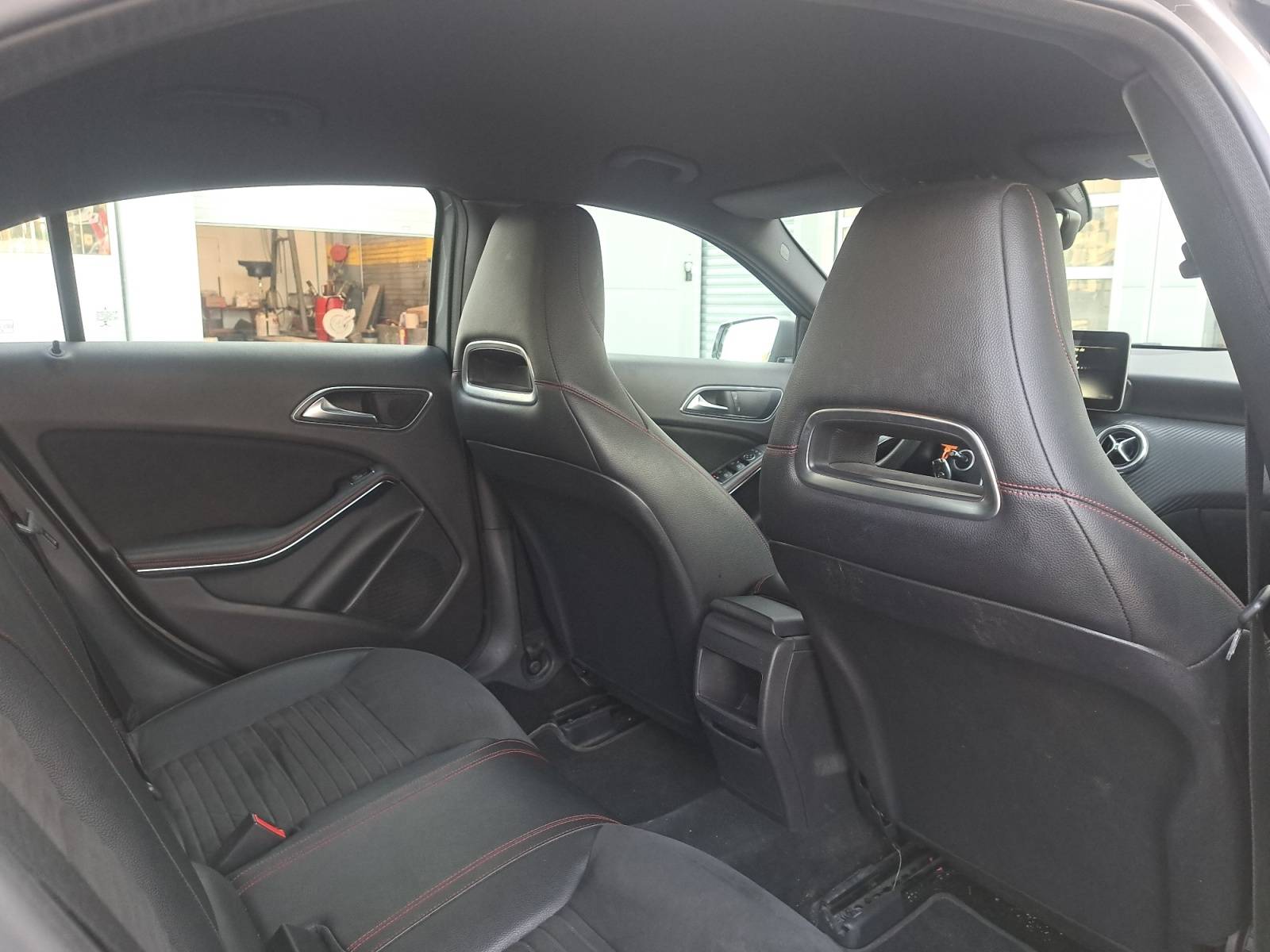 Image Mercedes-Benz CLASSE A A 200 d Intuition  Classe A 200 d 7G-DCT Fascination A 200 d Intuition