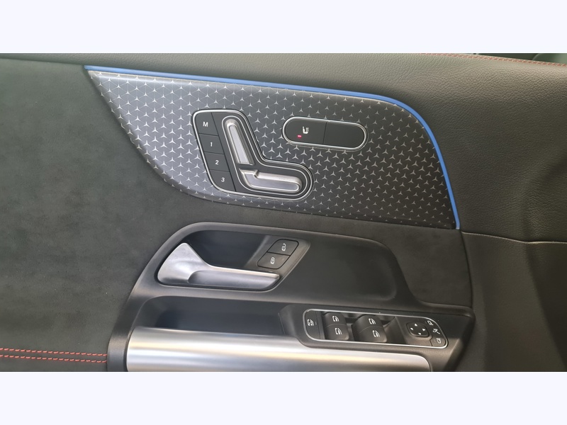 Image Mercedes-Benz EQA 250+ AMG Line  EQA 250+ AMG Line 250+ AMG Line