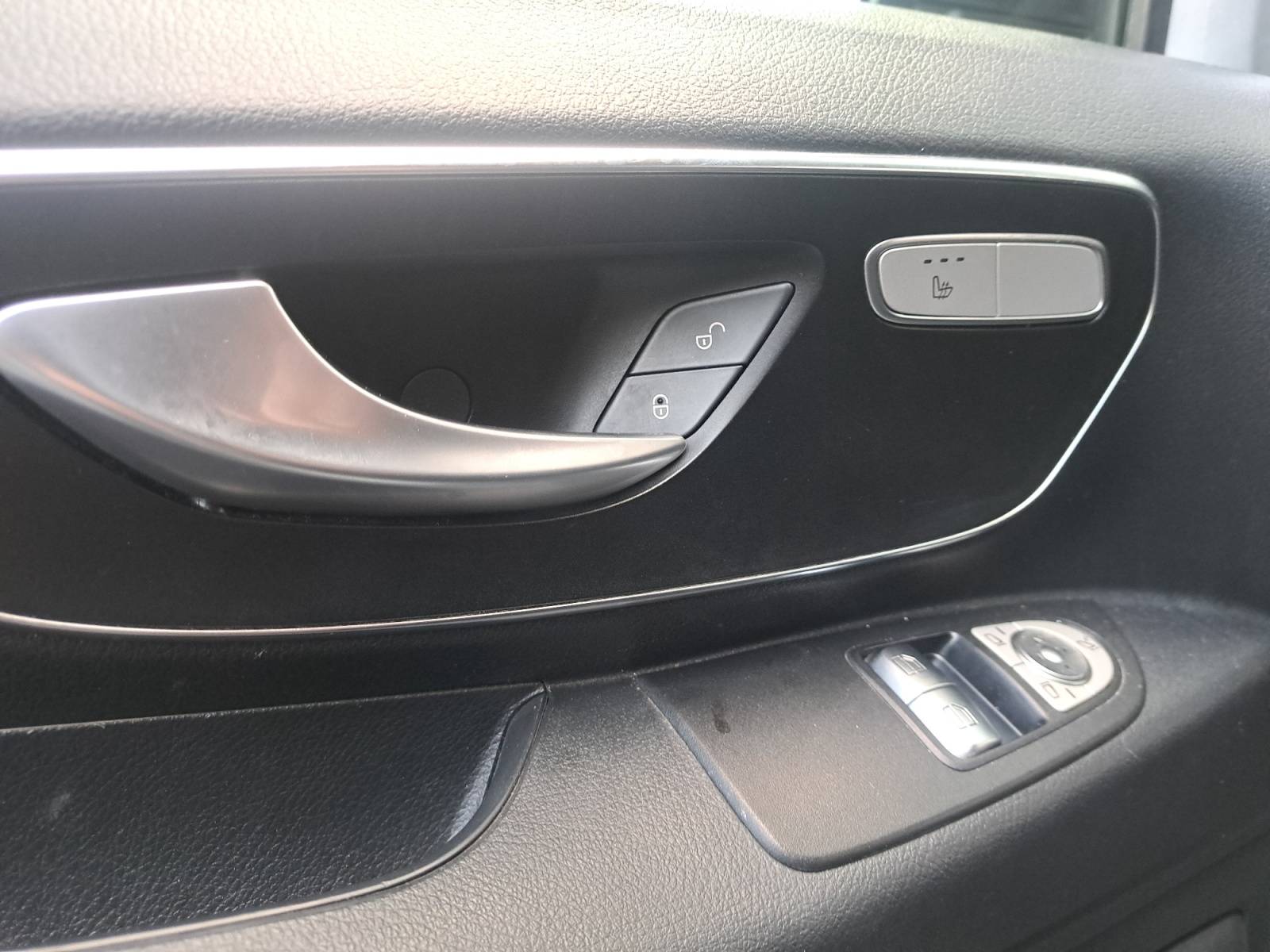 Image Mercedes-Benz VITO FOURGON 119 CDI Fourgon Long  VITO 119 CDI Fourgon LG SELECT 119 CDI Fourgon Long