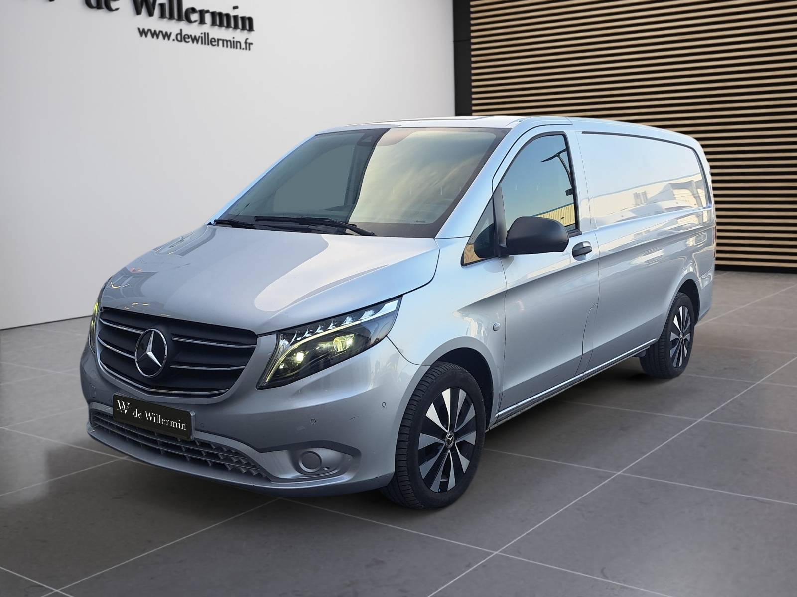 Image Mercedes-Benz VITO FOURGON 119 CDI Fourgon Long  VITO 119 CDI Fourgon LG SELECT 119 CDI Fourgon Long