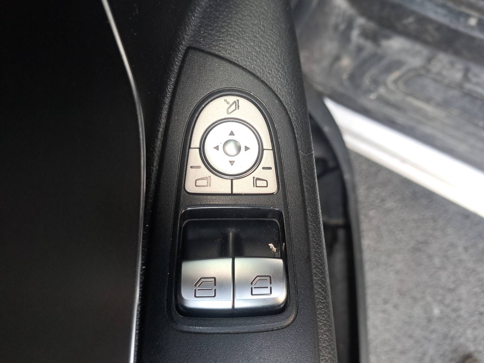 Image Mercedes-Benz VITO FOURGON 119 CDI Fourgon Long  VITO 119 CDI Fourgon LG SELECT 119 CDI Fourgon Long