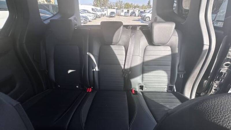 Image MERCEDES CLASSE T Classe T 180 d 7G-DCT