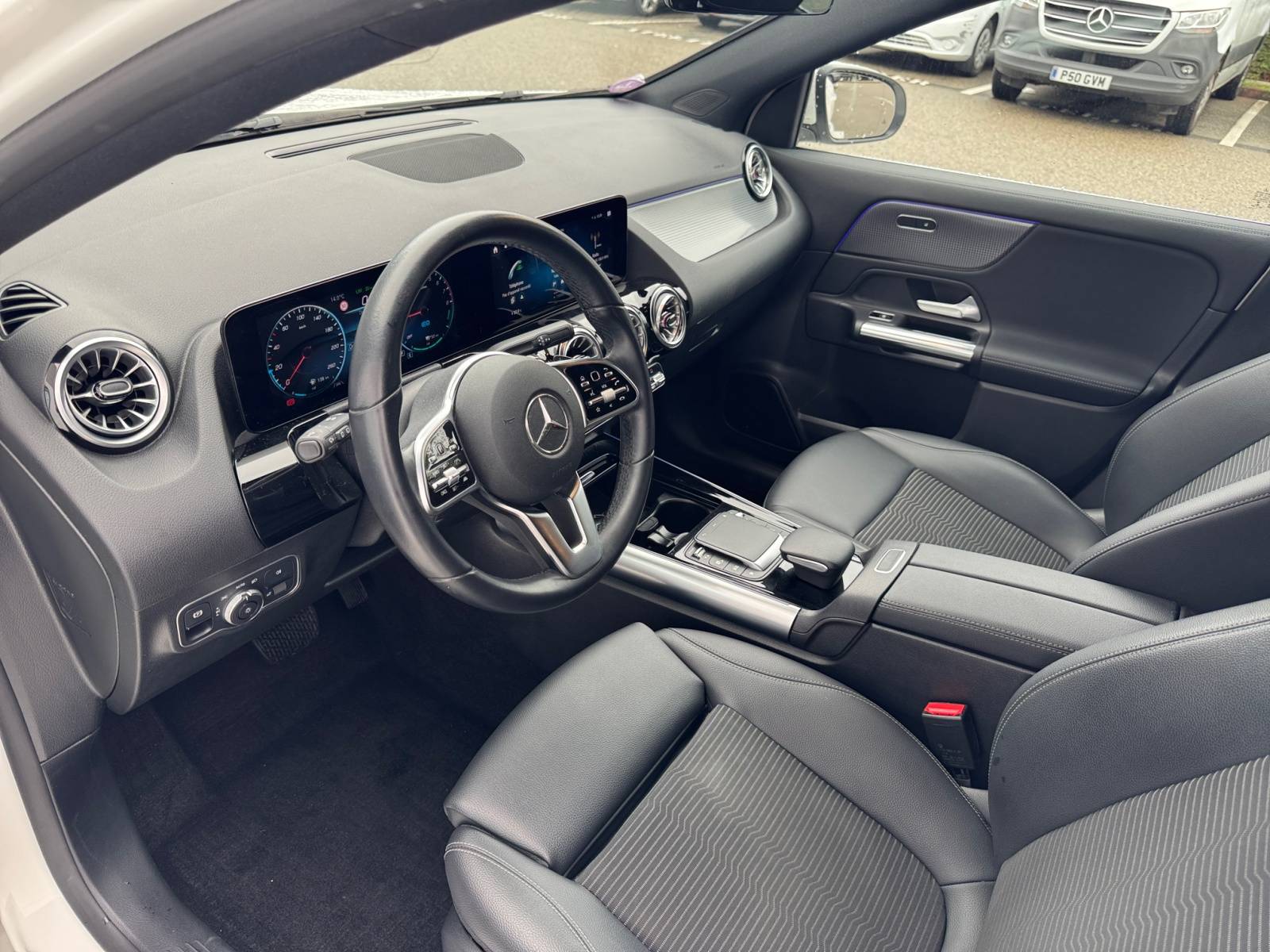 Image MERCEDES GLA GLA 250 e 8G-DCT