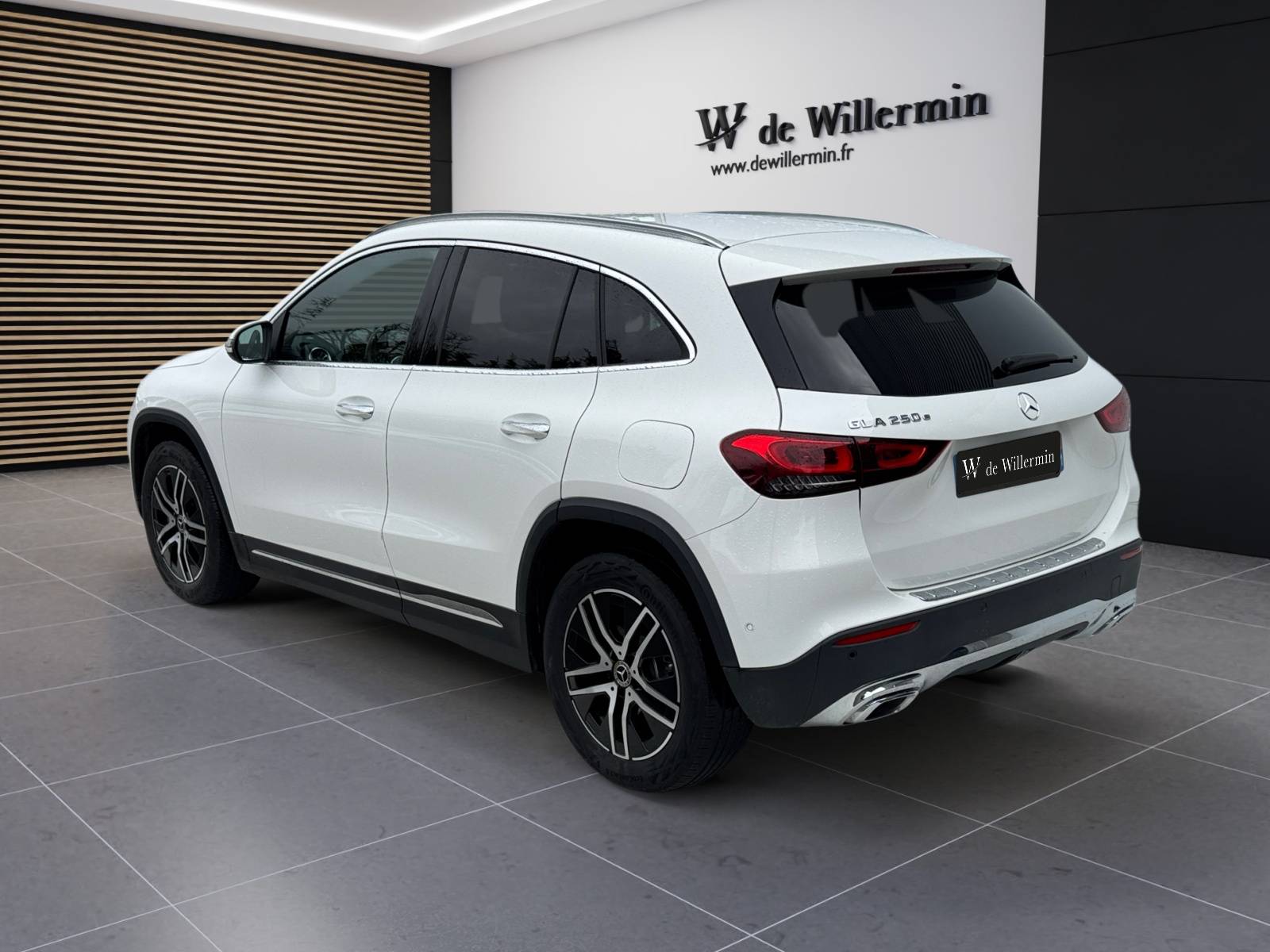 Image MERCEDES GLA GLA 250 e 8G-DCT