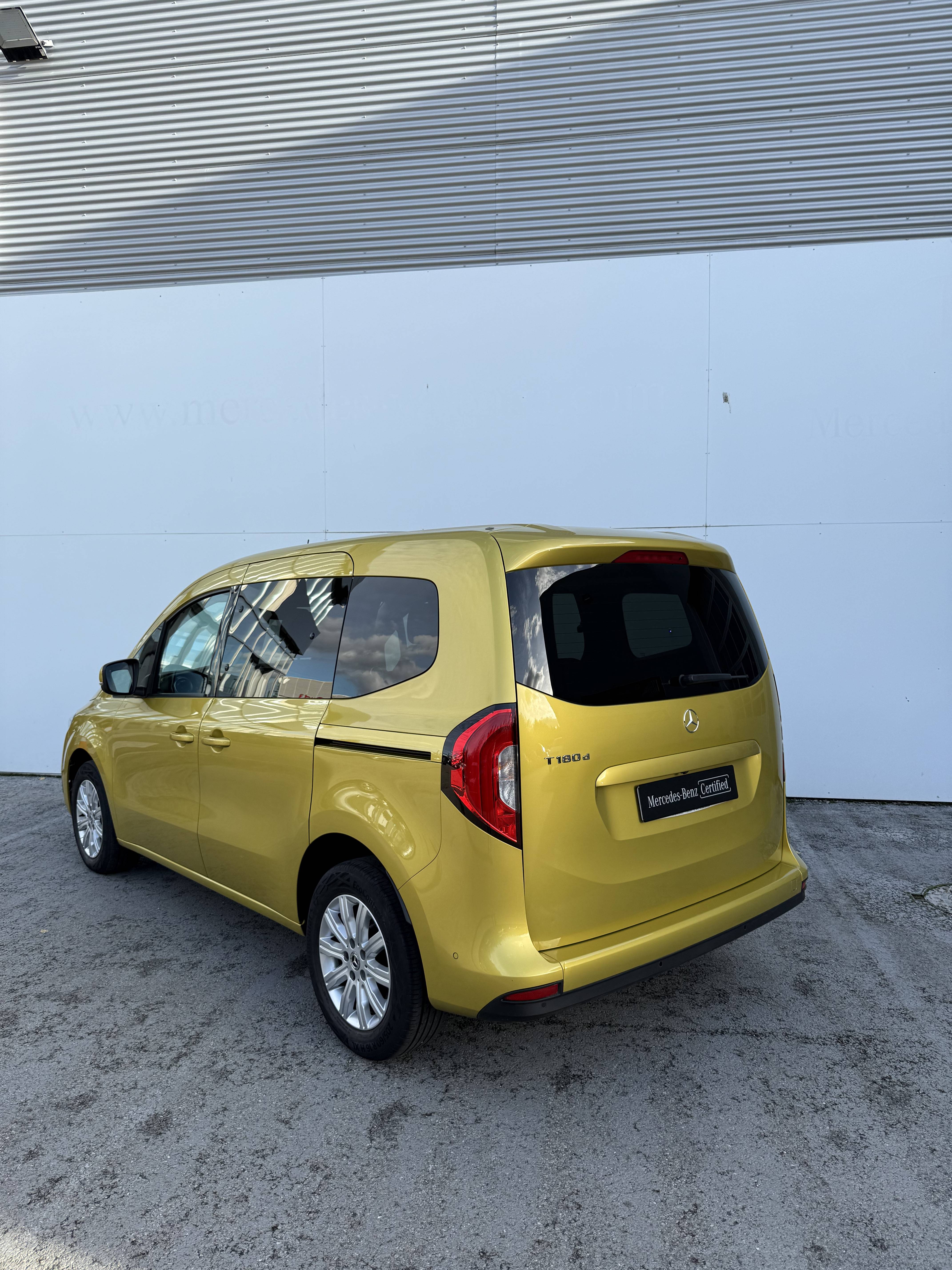 Image MERCEDES CLASSE T Classe T 180 d 7G-DCT