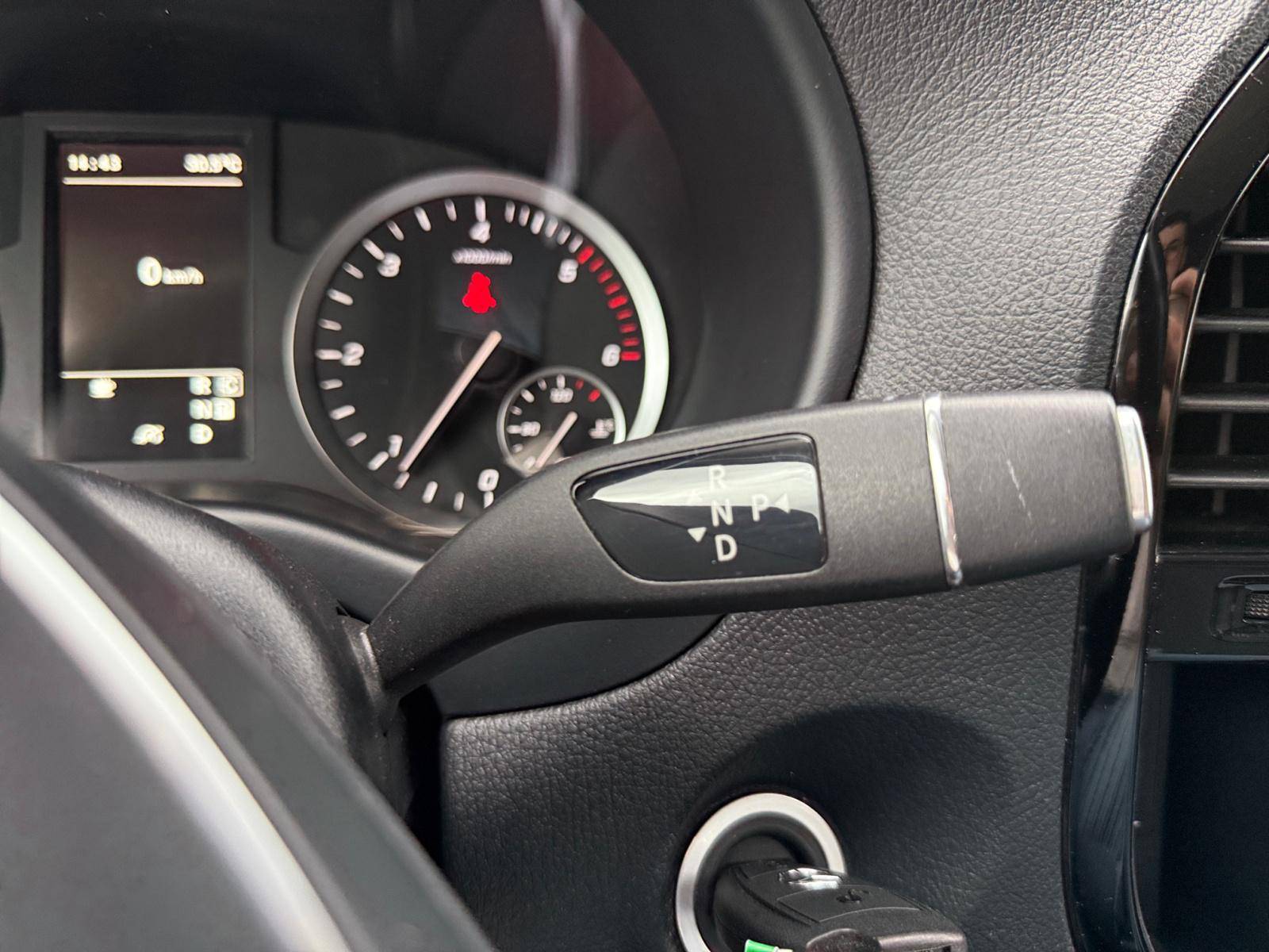 Image Mercedes-Benz VITO 119 CDI Fourgon Long  VITO FOURGON 119 CDI LONG BVA RWD SELECT 119 CDI Fourgon Long