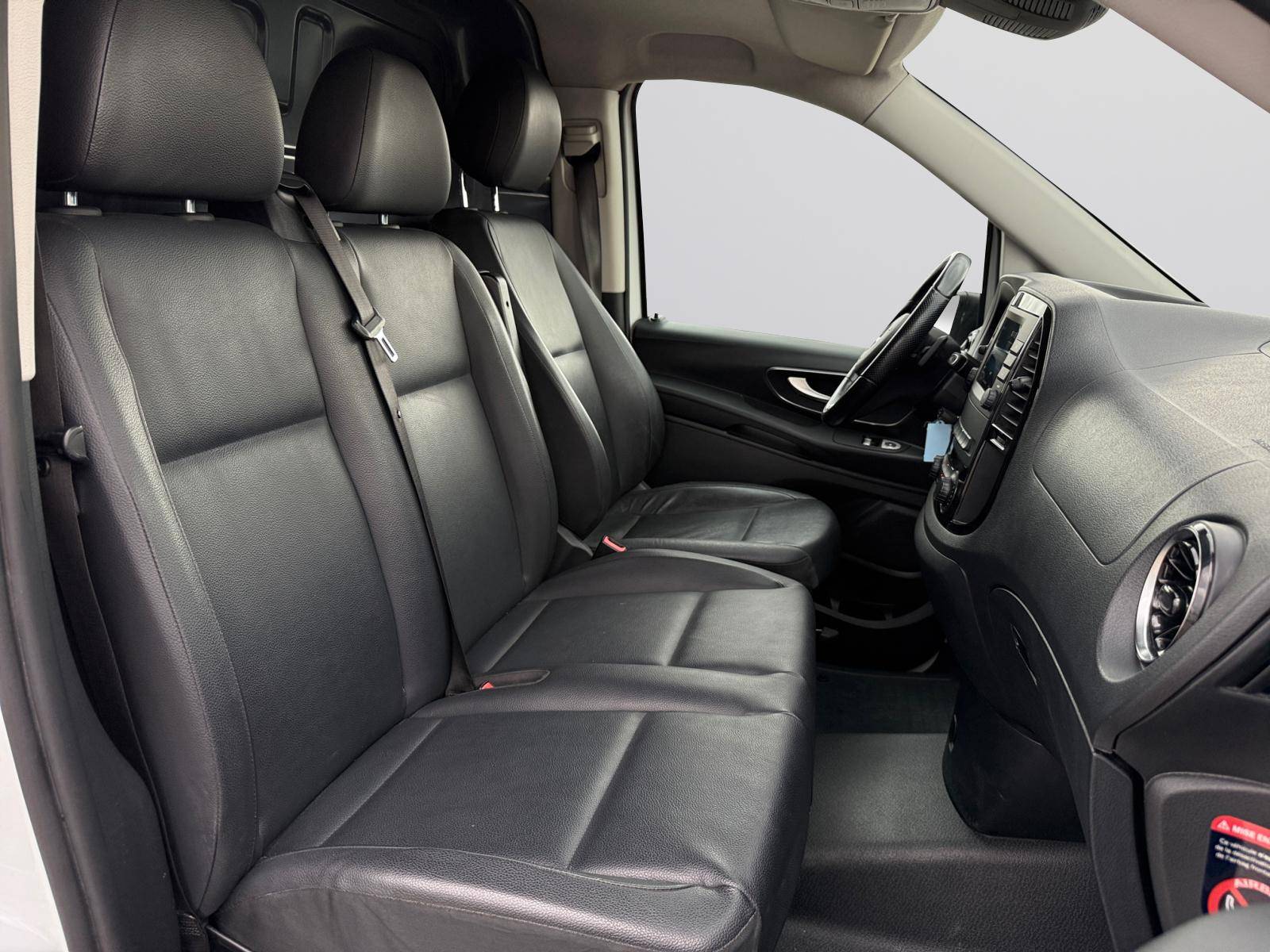 Image Mercedes-Benz VITO 119 CDI Fourgon Long  VITO FOURGON 119 CDI LONG BVA RWD SELECT 119 CDI Fourgon Long