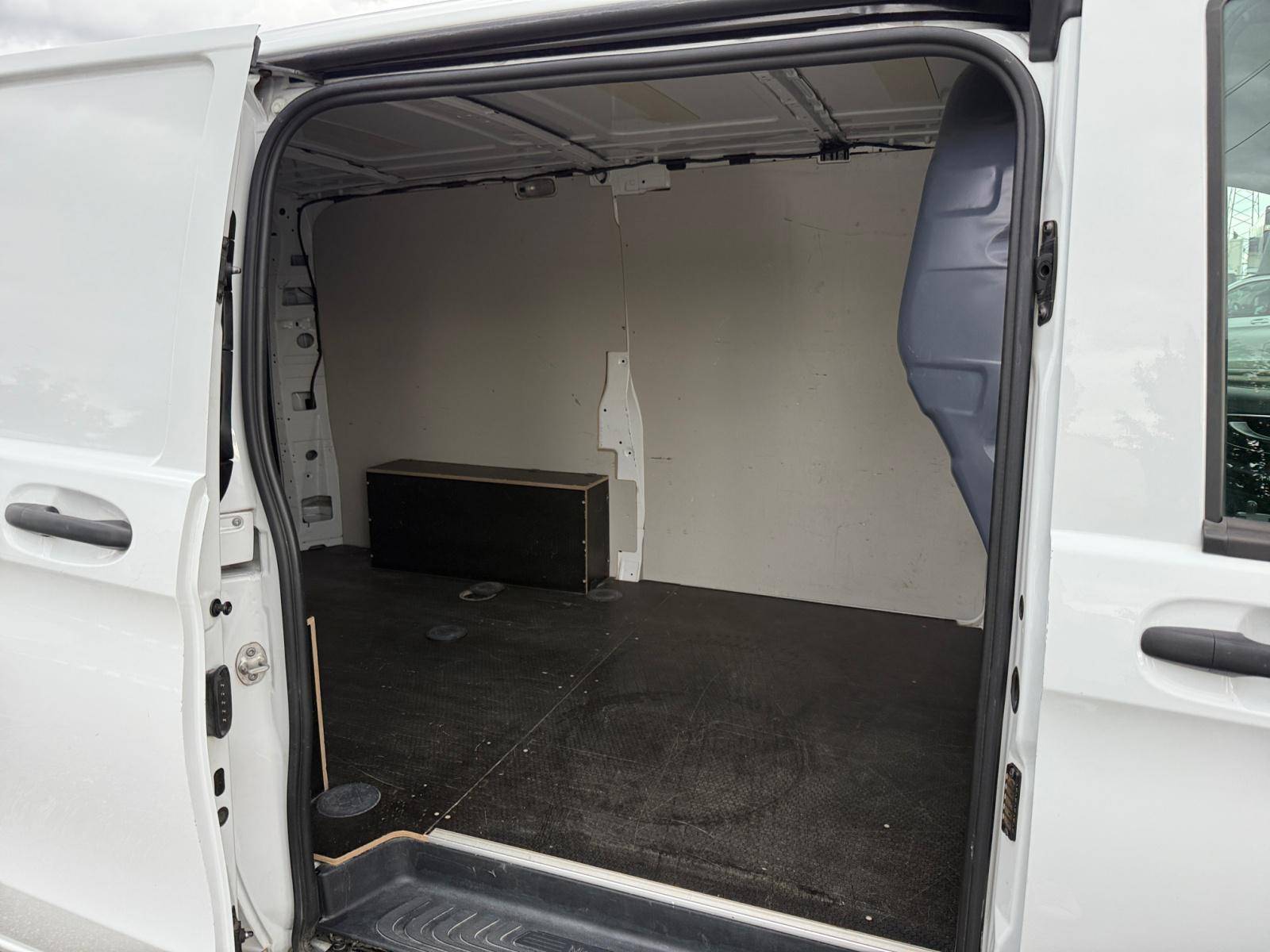 Image Mercedes-Benz VITO 119 CDI Fourgon Long  VITO FOURGON 119 CDI LONG BVA RWD SELECT 119 CDI Fourgon Long