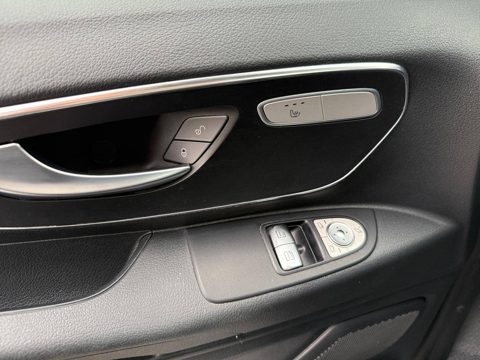 Image Mercedes-Benz VITO 119 CDI Fourgon Long  VITO FOURGON 119 CDI LONG BVA RWD SELECT 119 CDI Fourgon Long