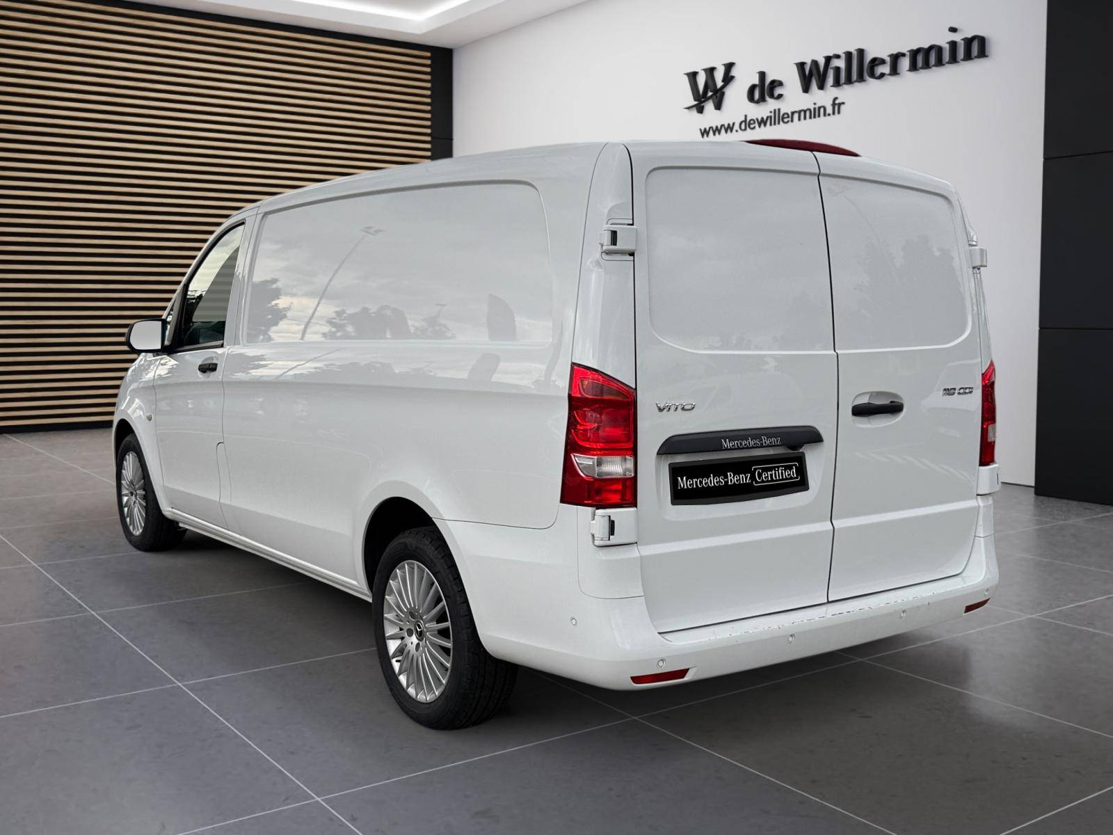 Image Mercedes-Benz VITO 119 CDI Fourgon Long  VITO FOURGON 119 CDI LONG BVA RWD SELECT 119 CDI Fourgon Long