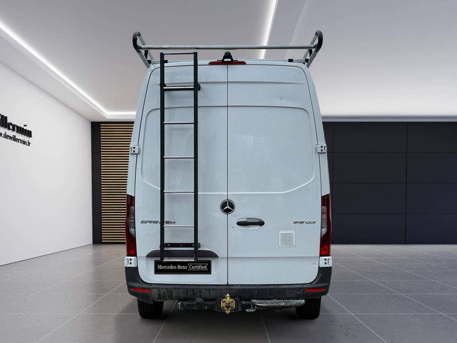 Image Mercedes-Benz SPRINTER 319 CDI Fourgon Toit sureleve Standard  SPRINTER FGN 319 CDI 37 3.5T PROPULSION 319 CDI Fourgon Toit sureleve Standard