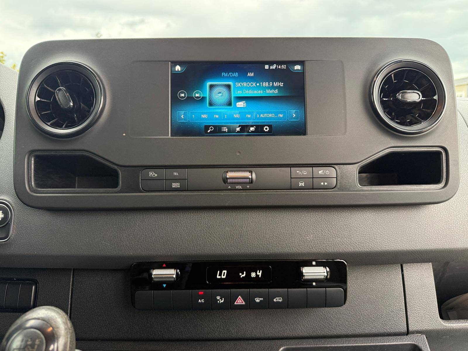 Image Mercedes-Benz SPRINTER 314 CDI Fourgon Toit sureleve Standard  SPRINTER FGN 314 CDI 37 3.5T PROPULSION 314 CDI Fourgon Toit sureleve Standard