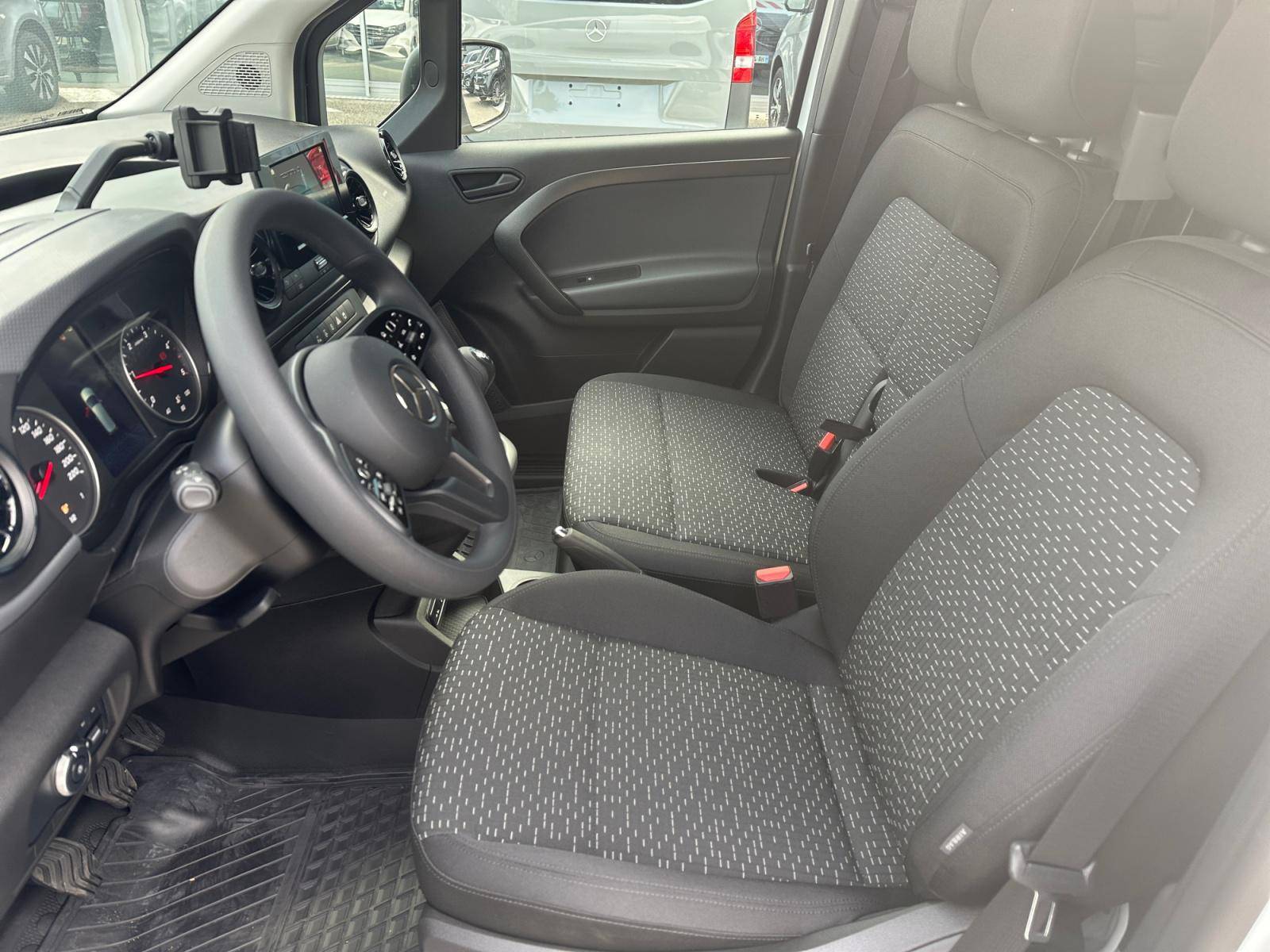 Image Mercedes-Benz CITAN 110 CDI Fourgon PRO Standard  Citan 110 CDI Fourgon long PRO 110 CDI Fourgon PRO Standard