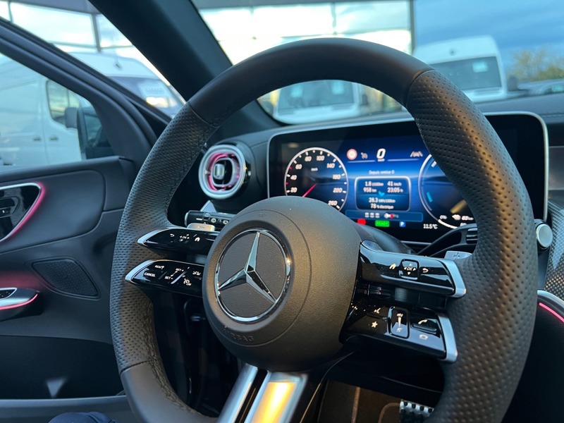 Image Mercedes-Benz GLC SUV GLC 300 de Hybrid EQ 4MATIC AMG Line +  GLC 300 de Hybrid EQ 4MATIC AMG Line + GLC 300 de Hybrid EQ 4MATIC AMG Line +