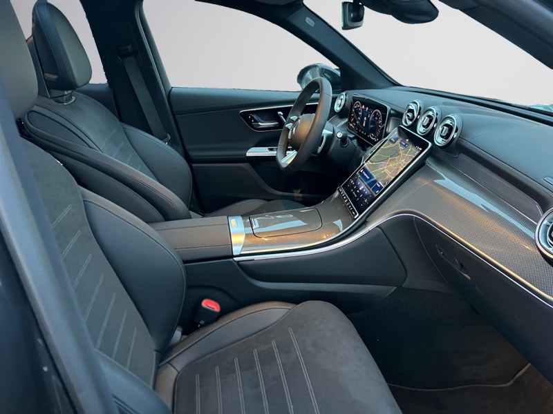 Image Mercedes-Benz GLC SUV GLC 300 de Hybrid EQ 4MATIC AMG Line +  GLC 300 de Hybrid EQ 4MATIC AMG Line + GLC 300 de Hybrid EQ 4MATIC AMG Line +