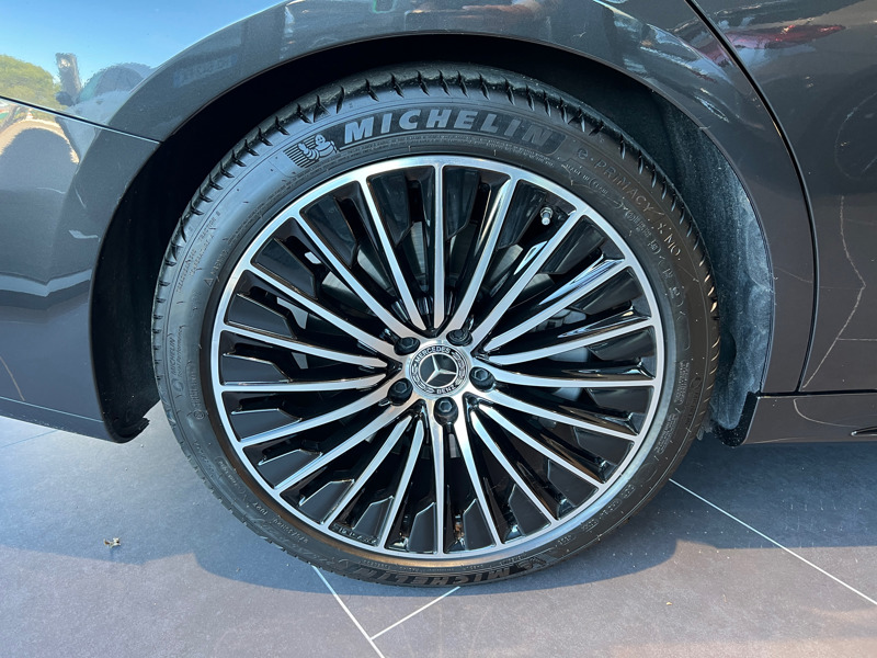 Image Mercedes-Benz CLASSE E BREAK Classe E 300 e Hybrid EQ AMG Line Break  Classe E 300 e Hybrid EQ AMG Line Break Classe E 300 e Hybrid EQ AMG Line Break