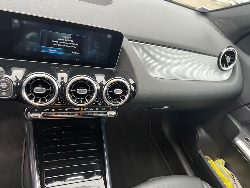 Image Mercedes-Benz GLA 200 d Progressive Line  GLA 200 CDI SENSATION 7G-DCT 200 d Progressive Line