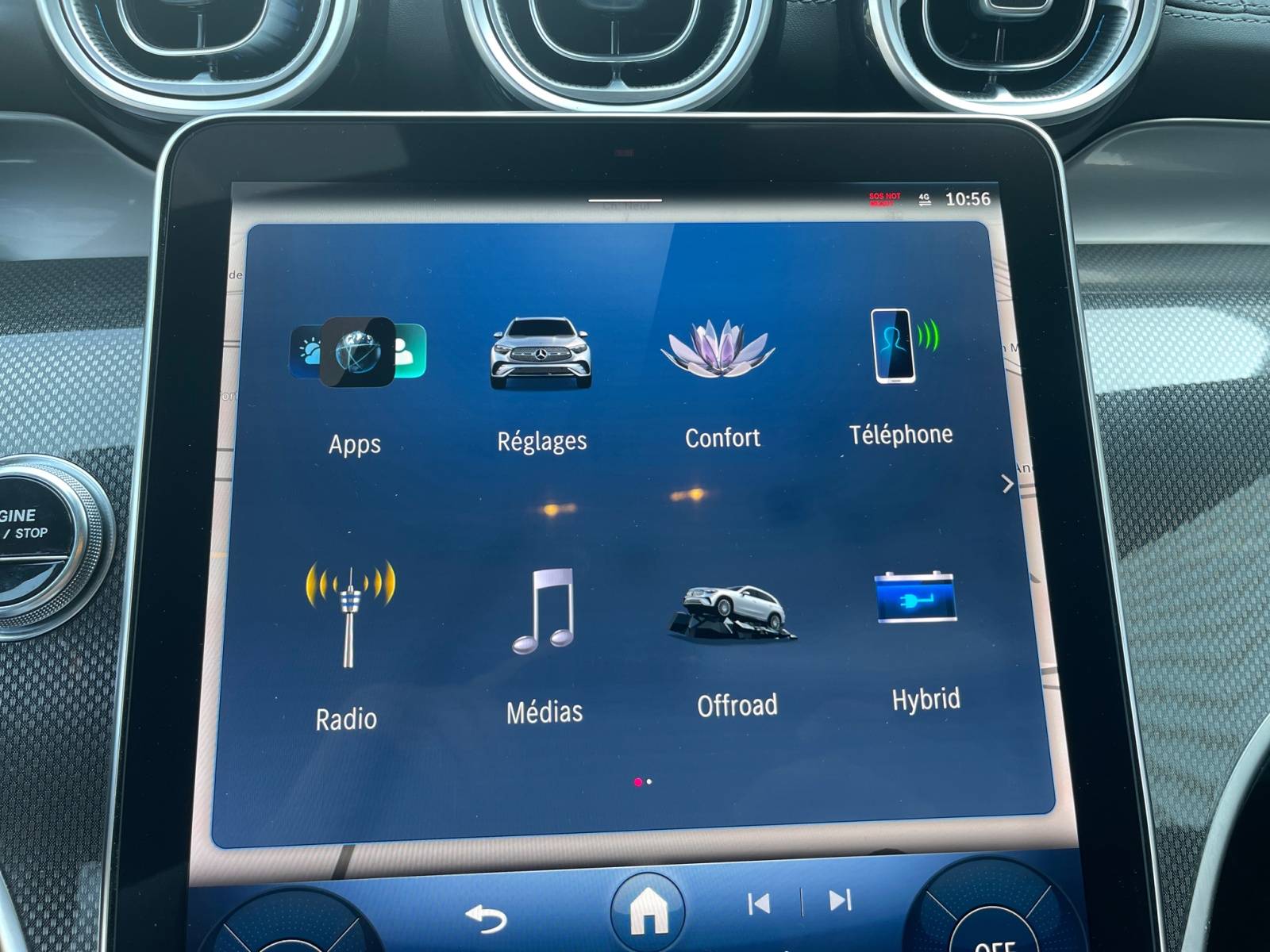 Image Mercedes-Benz GLC SUV GLC 300 de 4MATIC AMG Line  GLC 300 de Hybrid EQ 4MATIC AMG Line GLC 300 de 4MATIC AMG Line