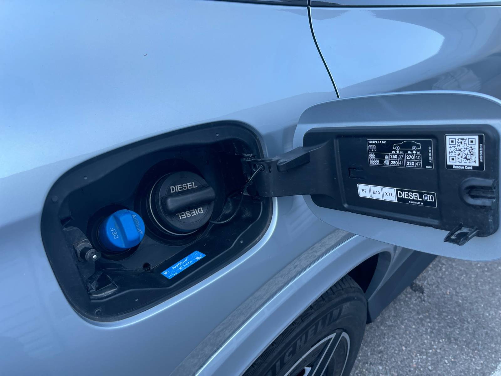 Image Mercedes-Benz GLC SUV GLC 300 de 4MATIC AMG Line  GLC 300 de Hybrid EQ 4MATIC AMG Line GLC 300 de 4MATIC AMG Line