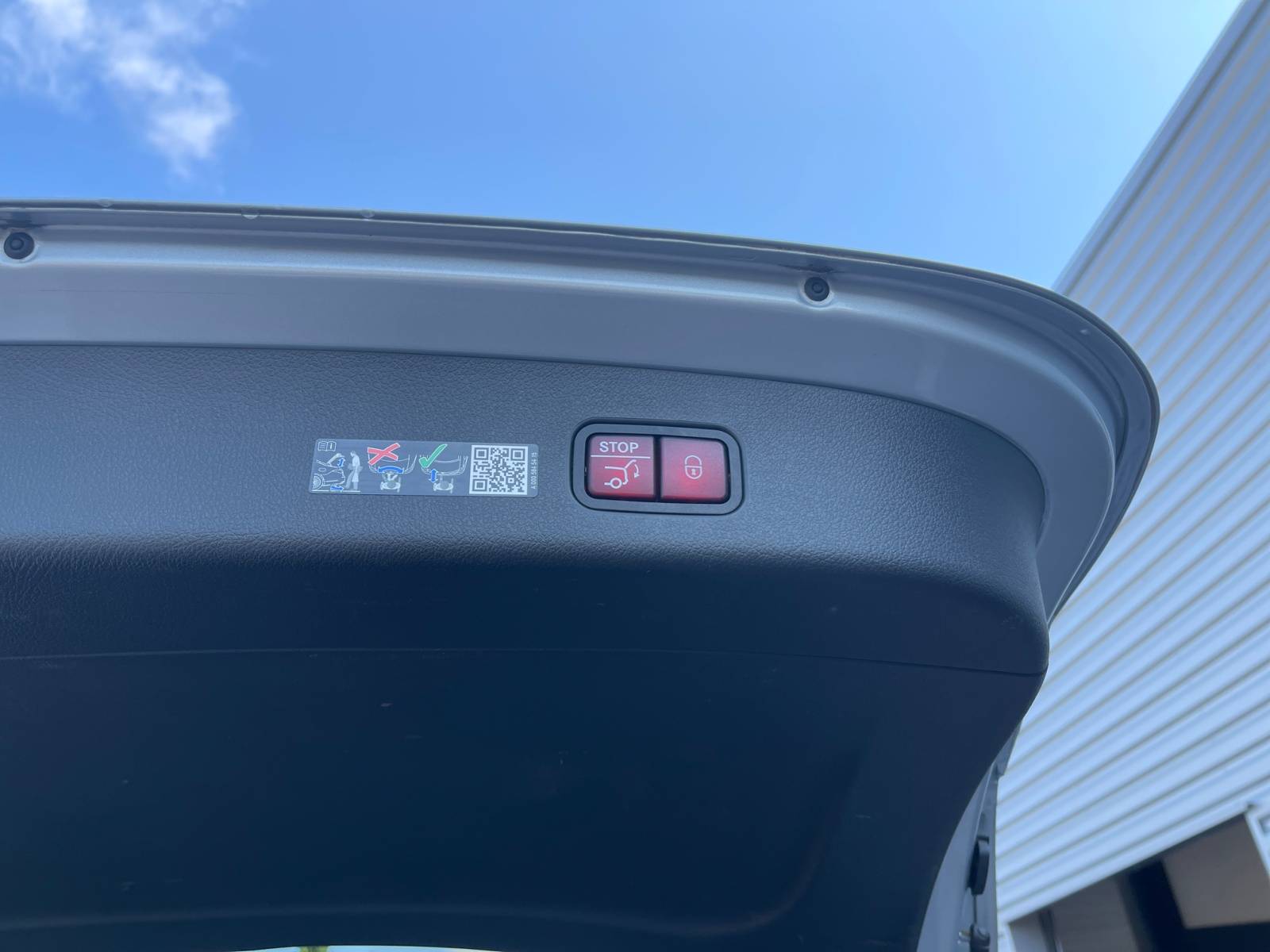 Image Mercedes-Benz GLC SUV GLC 300 de 4MATIC AMG Line  GLC 300 de Hybrid EQ 4MATIC AMG Line GLC 300 de 4MATIC AMG Line