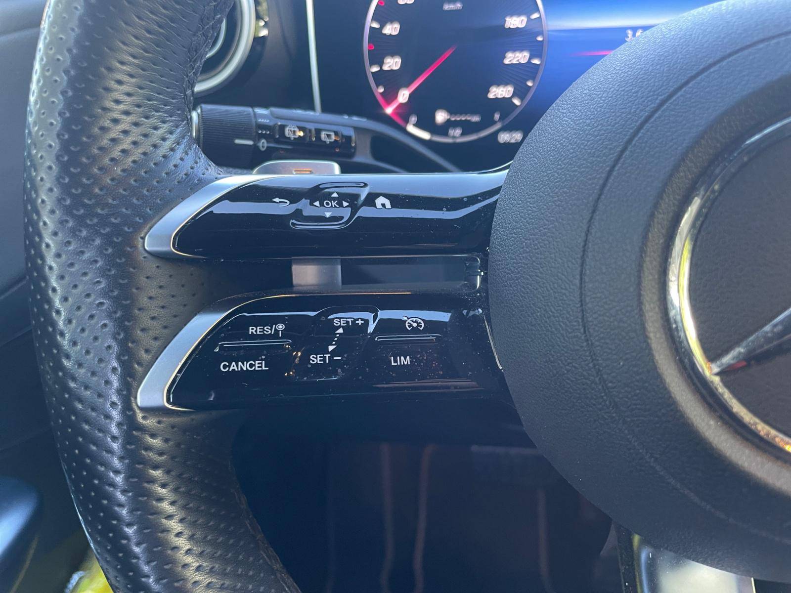 Image Mercedes-Benz GLC SUV GLC 220 d 4MATIC AMG Line  GLC 200 d 4MATIC AMG Line GLC 220 d 4MATIC AMG Line