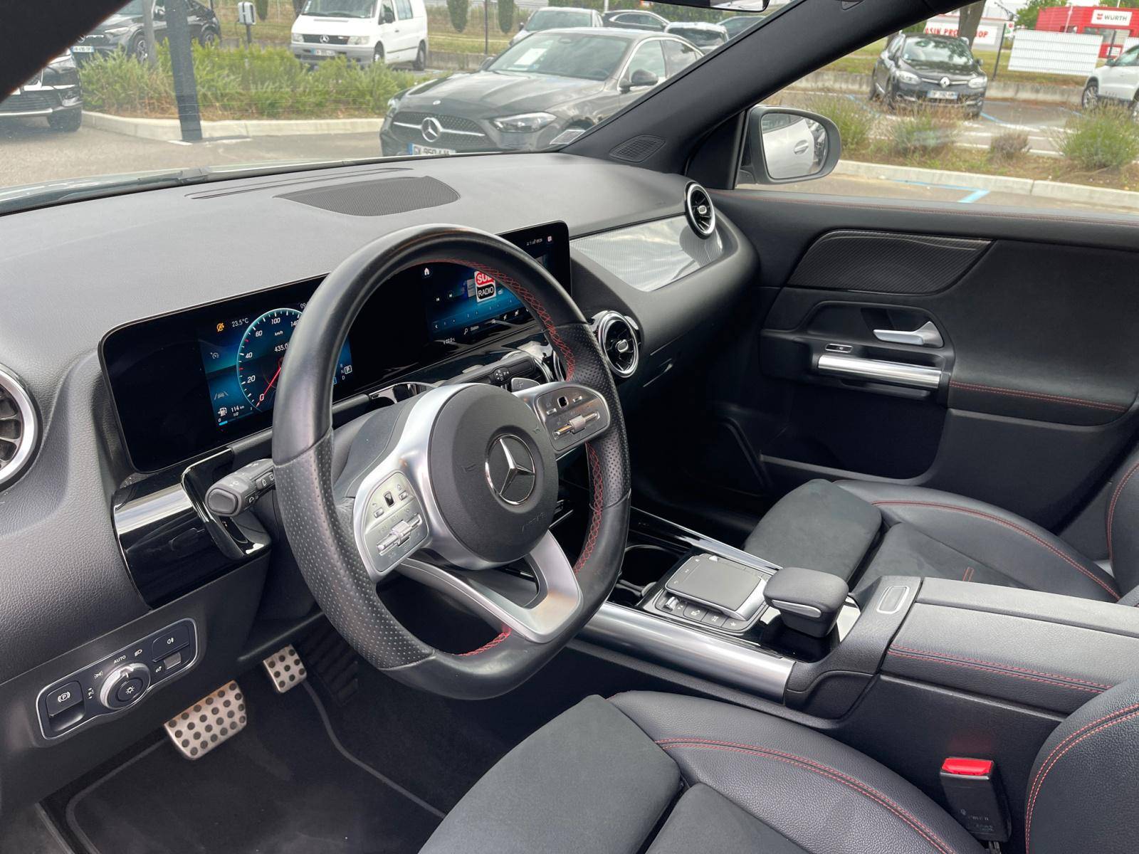 Image Mercedes-Benz GLA 200 d AMG Line  GLA 200D 8G-DCT AMG LINE 200 d AMG Line