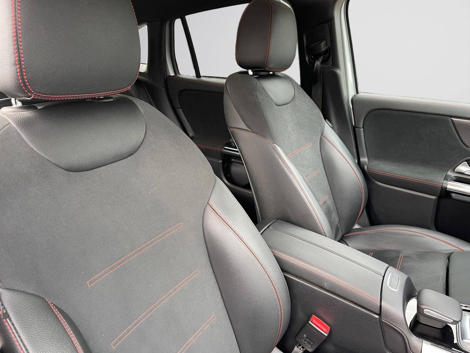 Image Mercedes-Benz GLA 200 d AMG Line  GLA 200D 8G-DCT AMG LINE 200 d AMG Line