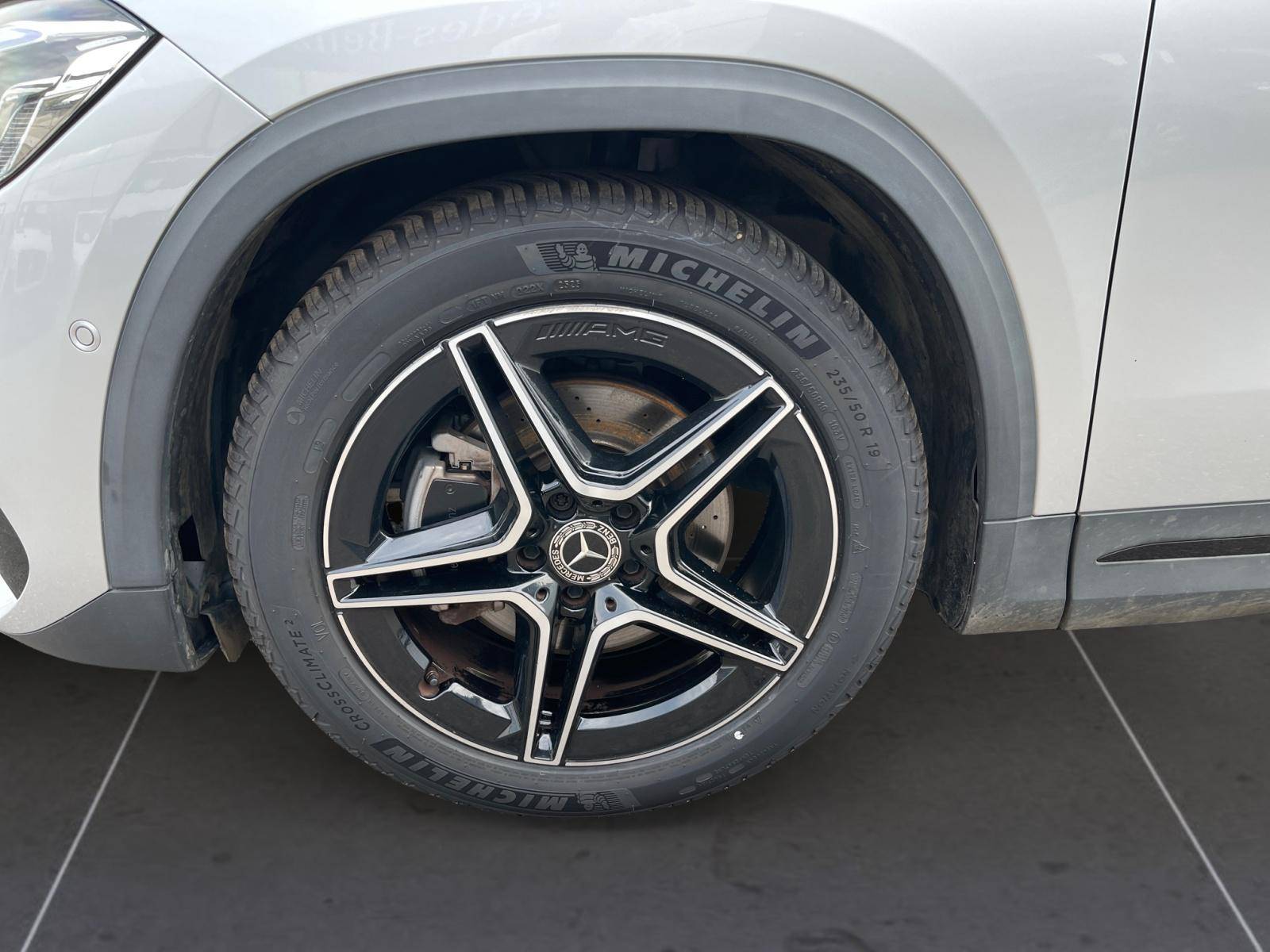 Image Mercedes-Benz GLA 200 d AMG Line  GLA 200D 8G-DCT AMG LINE 200 d AMG Line