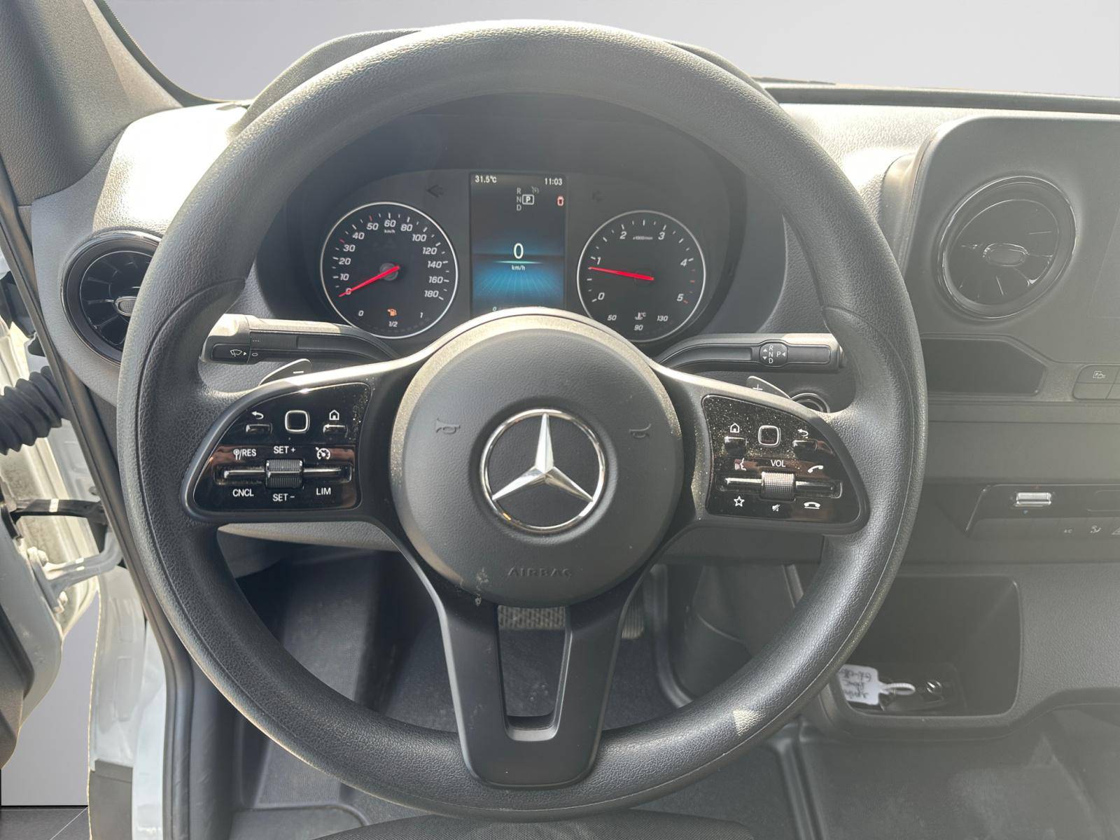 Image Mercedes-Benz SPRINTER 315 CDI Fourgon Toit sureleve Long  SPRINTER FGN 315 CDI 43 3.5T RWD FIRST 315 CDI Fourgon Toit sureleve Long