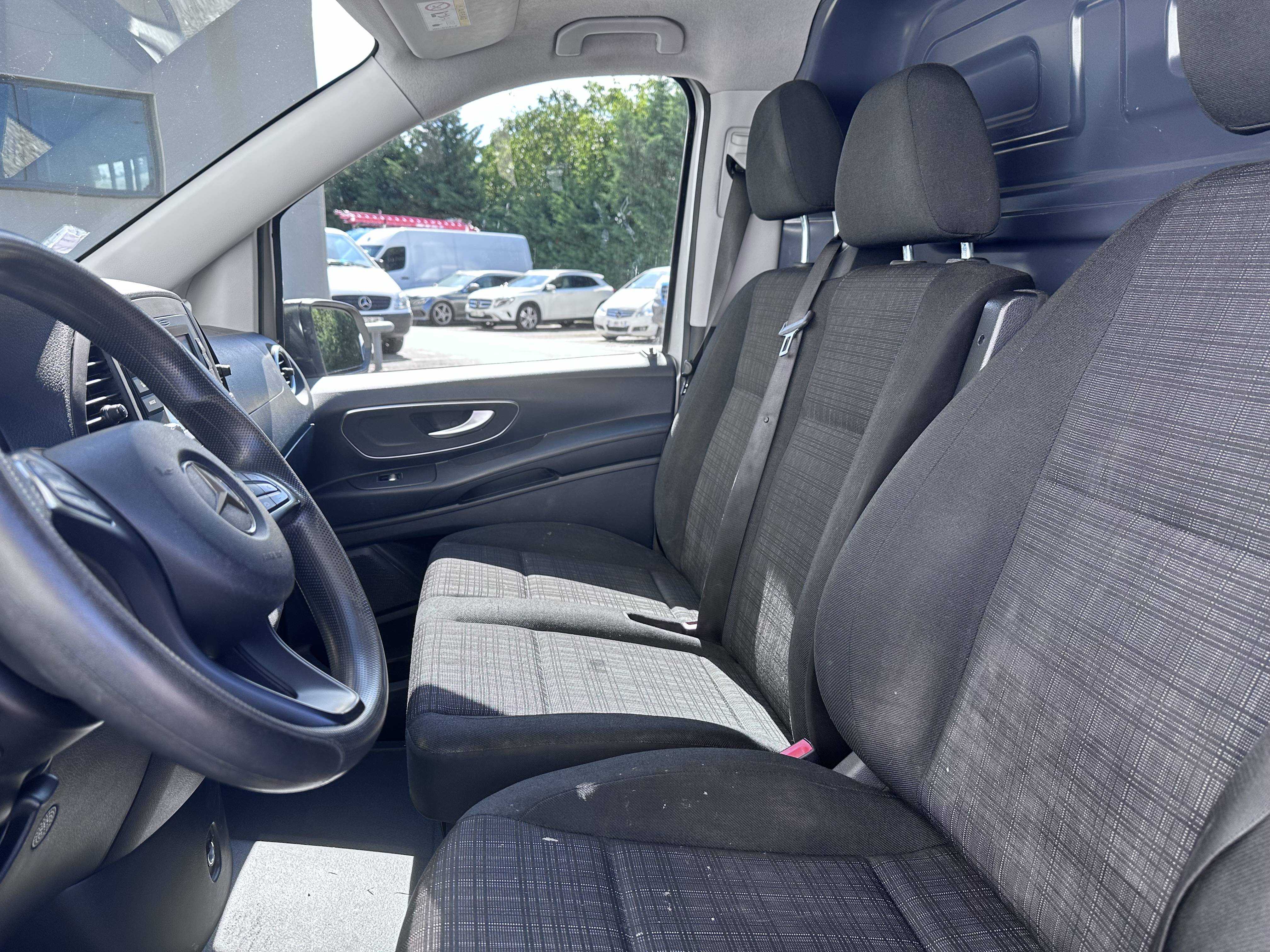 Image Mercedes-Benz VITO 119 CDI Fourgon Long  VITO FOURGON 119 CDI LONG BVA RWD PRO 119 CDI Fourgon Long