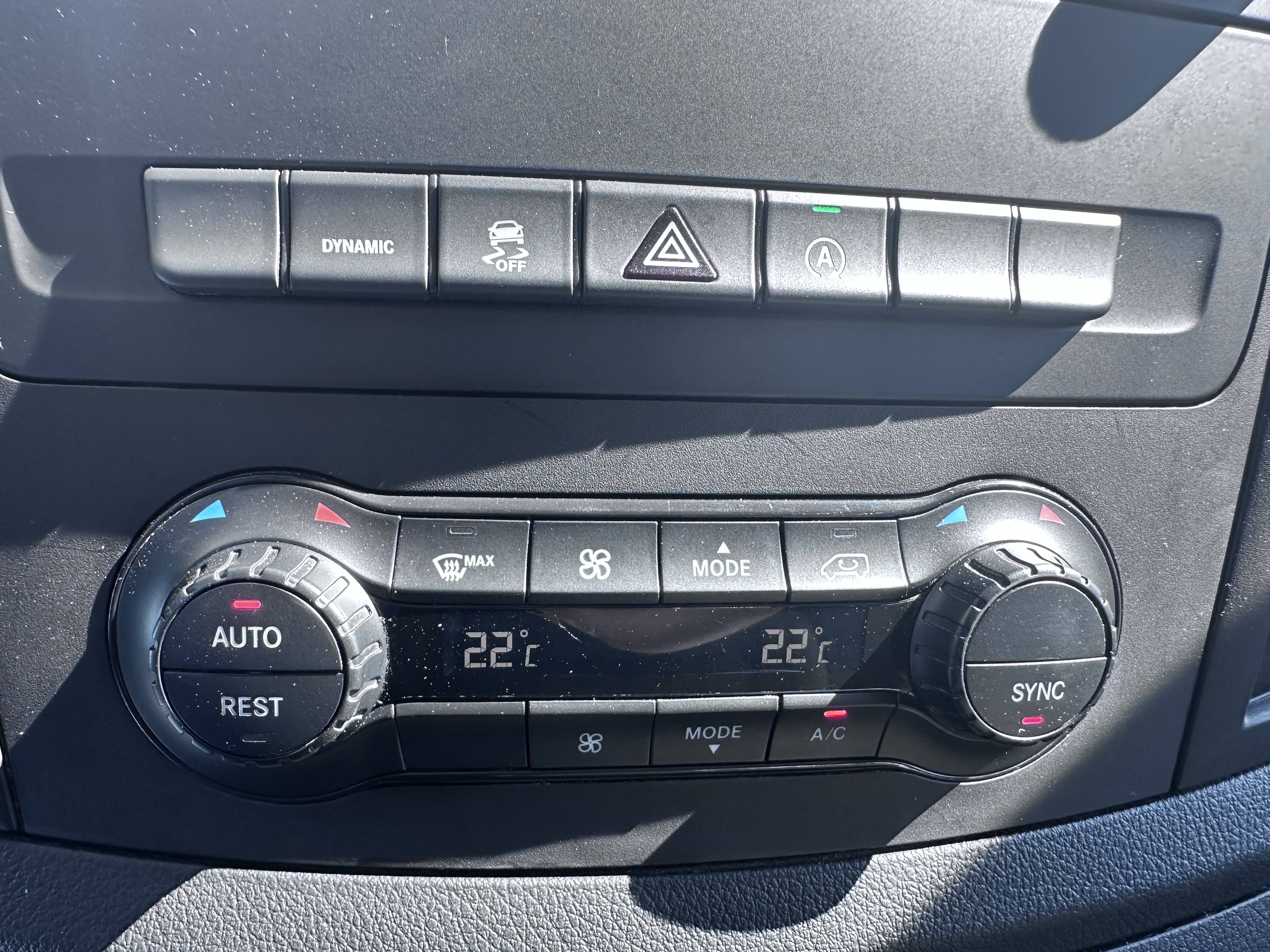 Image Mercedes-Benz VITO 119 CDI Fourgon Long  VITO FOURGON 119 CDI LONG BVA RWD PRO 119 CDI Fourgon Long