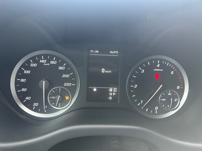 Image Mercedes-Benz VITO 114 CDI Fourgon Compact  VITO FOURGON 114 CDI COMPACT BVA RWD SELECT 114 CDI Fourgon Compact