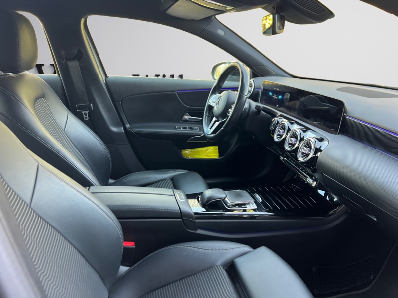 Image Mercedes-Benz CLASSE A A 220 d Berline Compacte   A 220 d Berline Compacte