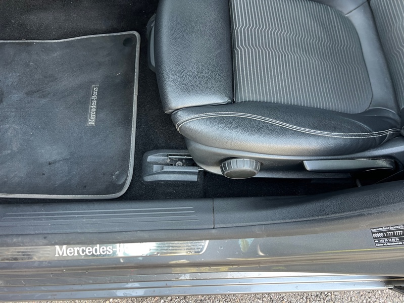 Image Mercedes-Benz CLASSE A A 220 d Berline Compacte   A 220 d Berline Compacte