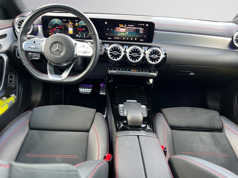 Image Mercedes-Benz CLA SHOOTING BRAKE CLA 220 d Shooting Brake AMG Line  CLA Shooting Brake 220 d 8G-DCT AMG Line CLA 220 d Shooting Brake AMG Line