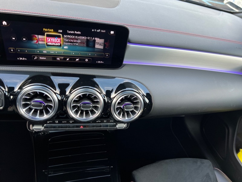 Image Mercedes-Benz CLA SHOOTING BRAKE CLA 220 d Shooting Brake AMG Line  CLA Shooting Brake 220 d 8G-DCT AMG Line CLA 220 d Shooting Brake AMG Line