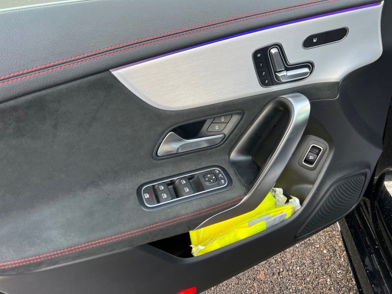 Image Mercedes-Benz CLA SHOOTING BRAKE CLA 220 d Shooting Brake AMG Line  CLA Shooting Brake 220 d 8G-DCT AMG Line CLA 220 d Shooting Brake AMG Line