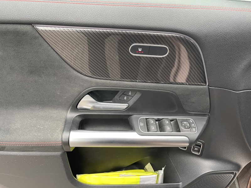 Image Mercedes-Benz GLA 250 e AMG Line  GLA 250 e AMG Line 250 e AMG Line