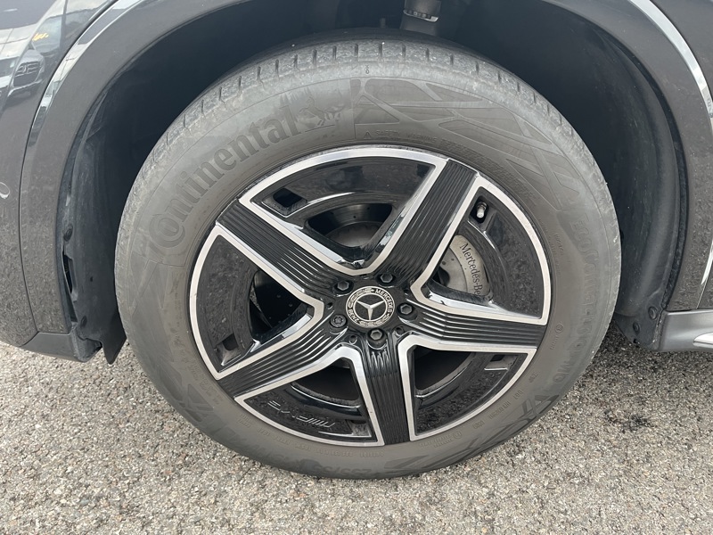 Image Mercedes-Benz GLC SUV GLC 220 d 4MATIC AMG Line   GLC 220 d 4MATIC AMG Line