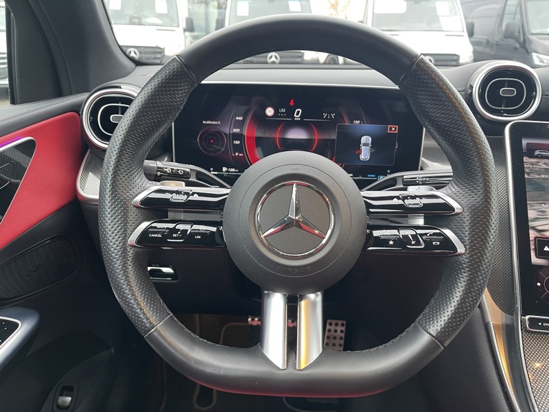 Image Mercedes-Benz GLC SUV GLC 220 d 4MATIC AMG Line   GLC 220 d 4MATIC AMG Line