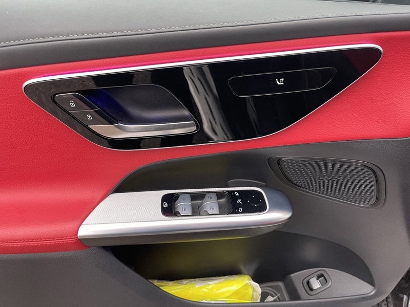 Image Mercedes-Benz GLC SUV GLC 220 d 4MATIC AMG Line   GLC 220 d 4MATIC AMG Line