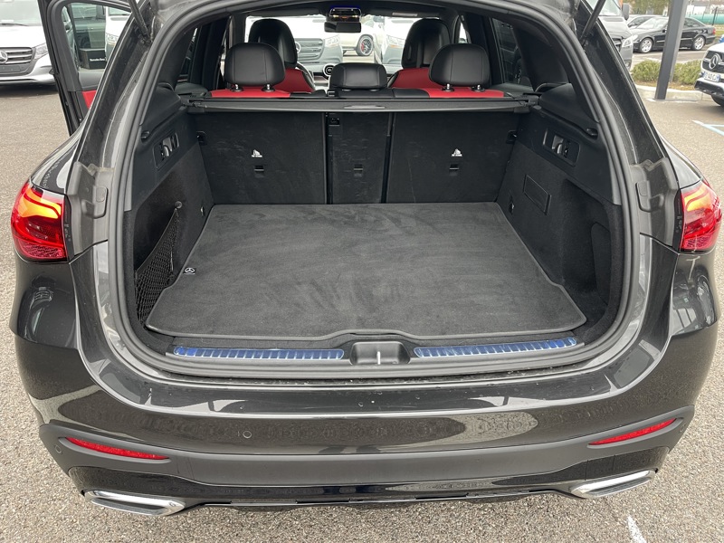 Image Mercedes-Benz GLC SUV GLC 220 d 4MATIC AMG Line   GLC 220 d 4MATIC AMG Line